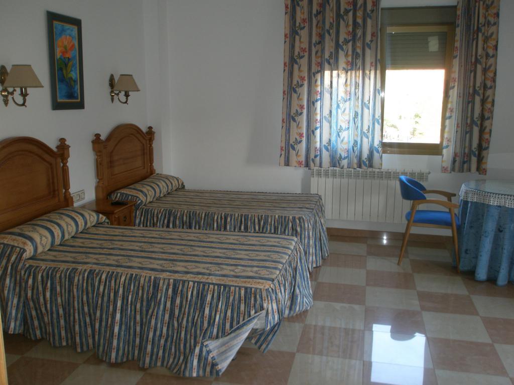 Hostal Los Rosales Alcaraz Værelse billede